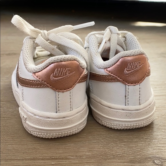 Nike Force 1 toddler sneaker - Picture 3 of 7